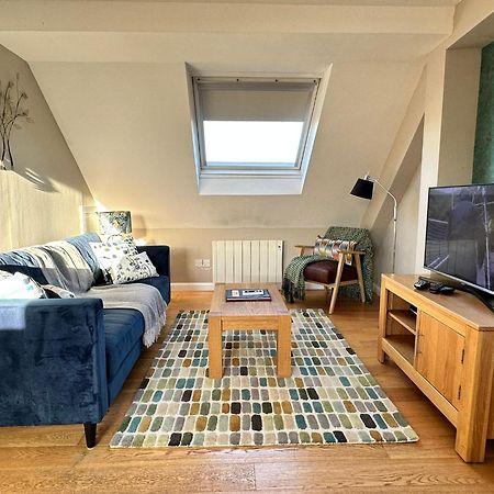 The Courtyard 2 Bedroom Apartments In Central Windsor With Parking Zewnętrze zdjęcie